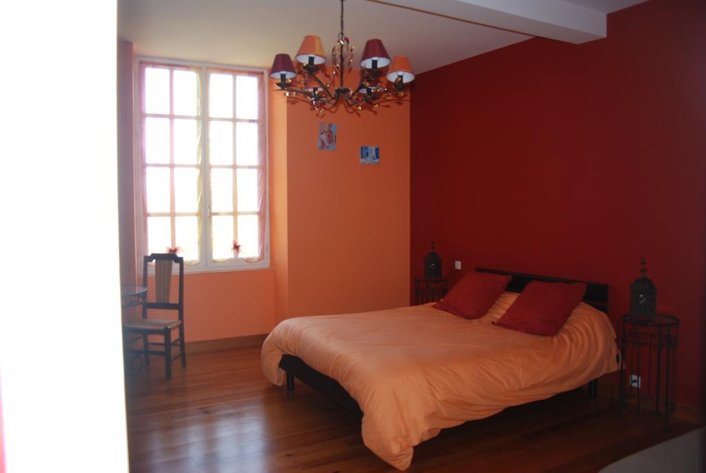 Chambres D'Hotes Larrey オーディニヨン 部屋 写真